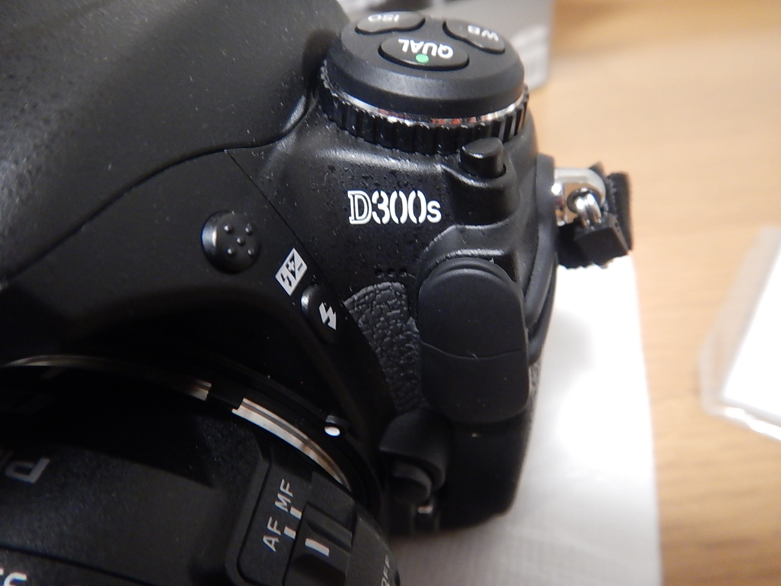 中古品という選択　Nikon　D300S